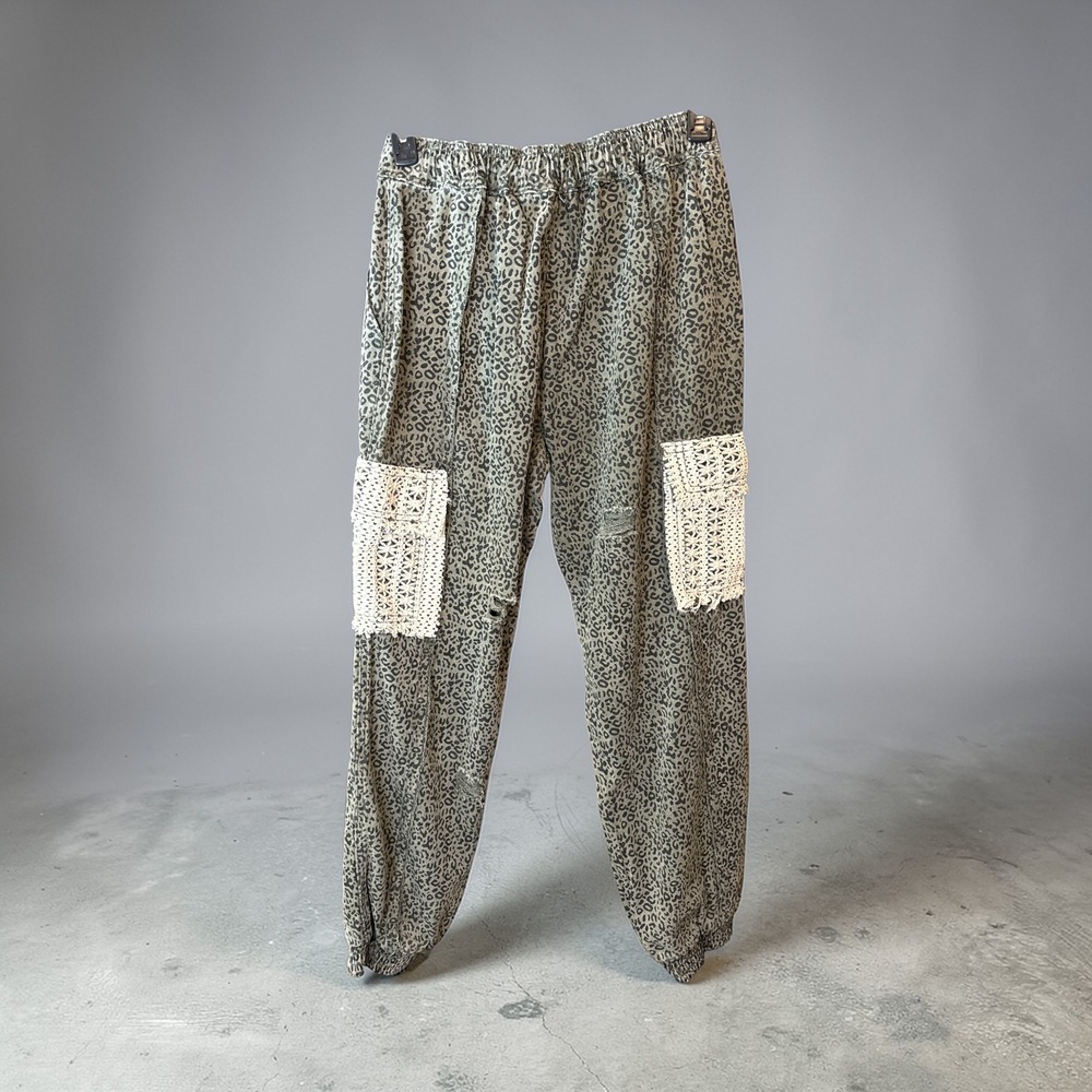 POL Leopard Print Crochet Lace Pocket Jogger Pants Olive Green Mediums